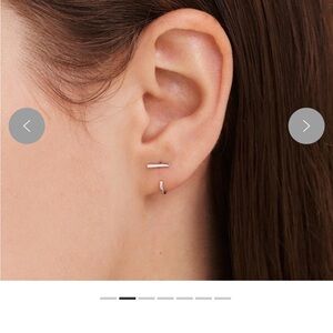 ARDANT Stay Close Bar Earrings
